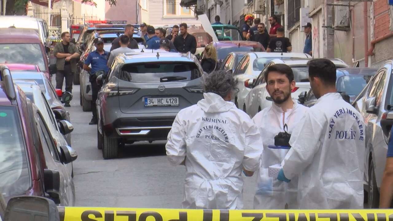 Bir evde 3 ceset! Eşini ve kızını öldürüp, kendi yaşamına son verdi 3